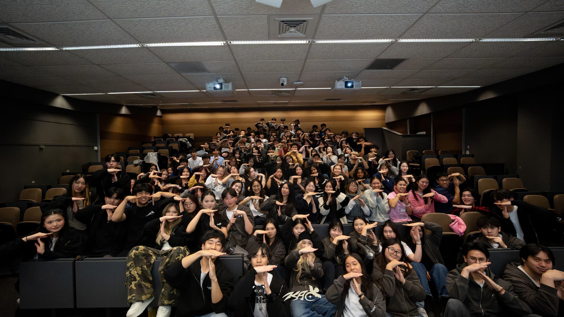 TANSA X KAC: World Tour photo 7